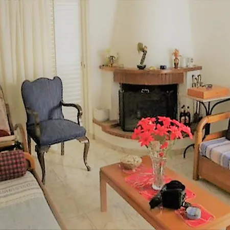 Διαμέρισμα Mani's House A Beautiful Maisonette In A Two Storey House Στούπα